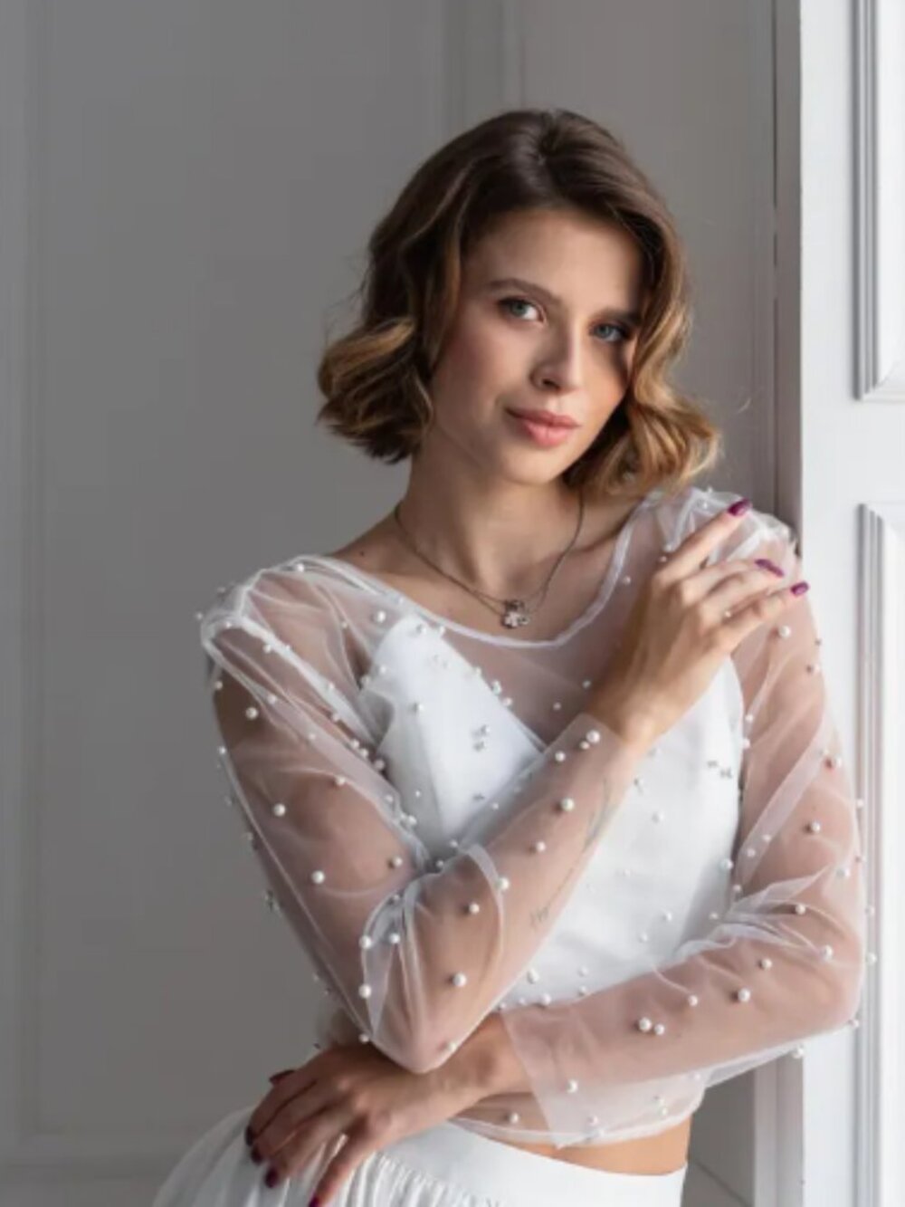 Handmade Bridal Topper Size M – Lace Wedding Cover-Up, Never Worn - Picture 10 of 11